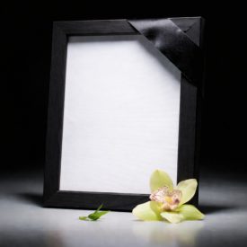   Ravatali fotó esztétikus fekete keretben, lábbal + A/4 méretű fotó